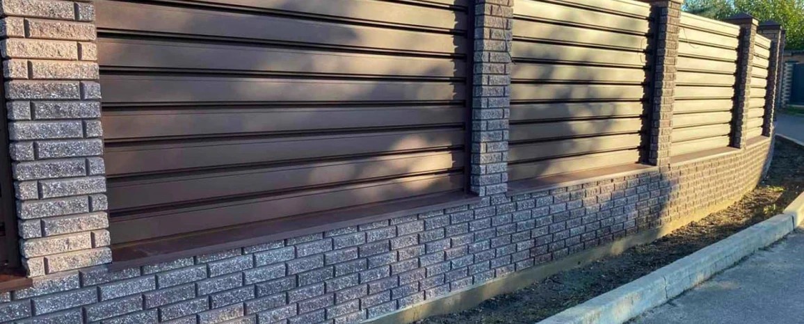 Необходима техническая консультация с расчётом металлического забора Tile?