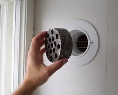 Приточный клапан VILPE Velco VT-100 черный