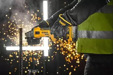 Шлифмашина угловая аккумуляторная DeWALT DCG405 H2T