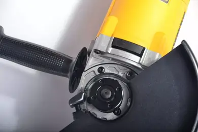 Шліфмашина кутова мережева DeWALT DWE492