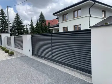 Забор Жалюзи LVKS Optima 124/110мм Словакия U.S.Steel 0,45 PEMA RAL 9005