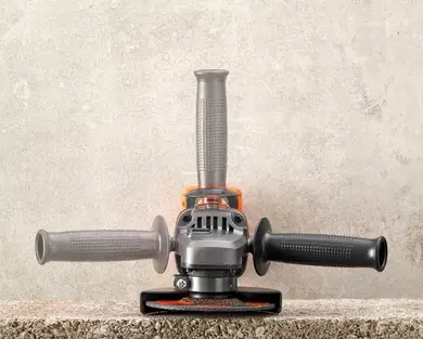 Шліфмашина кутова акумуляторна Black&Decker BCG720N