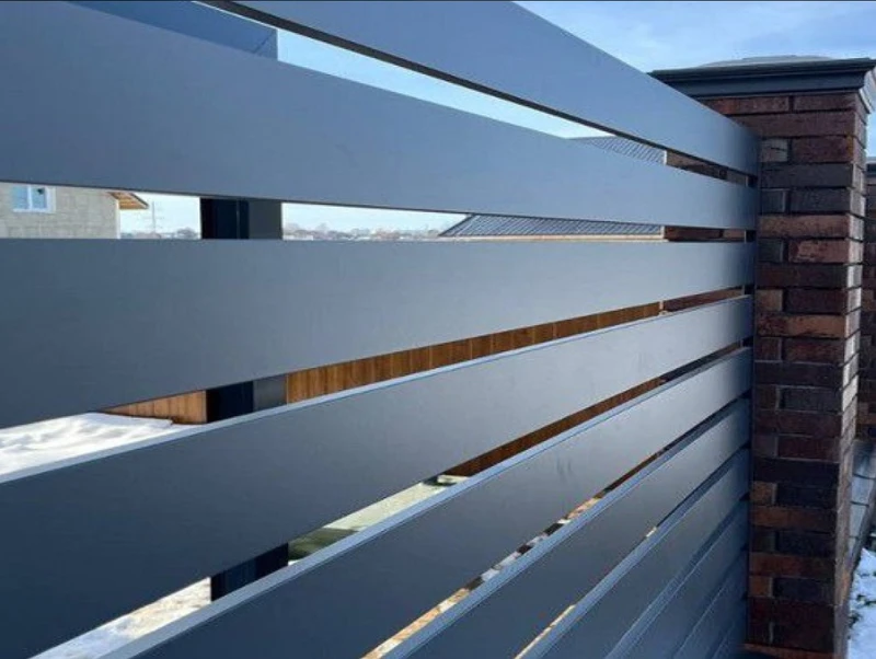Панель ограждения LVKS Ранчо 80 Словакия U.S.Steel 0,50 PEMA RAL 7016